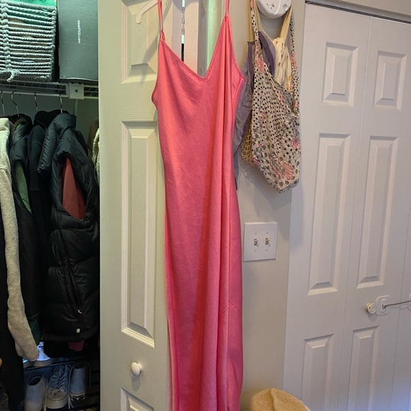 Aritzia Dresses & Skirts - Aritzia Wilfred slip